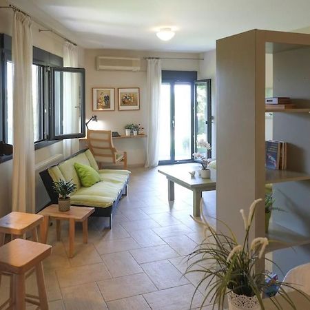 Apartment With Garden In Thessaloniki. Luaran gambar